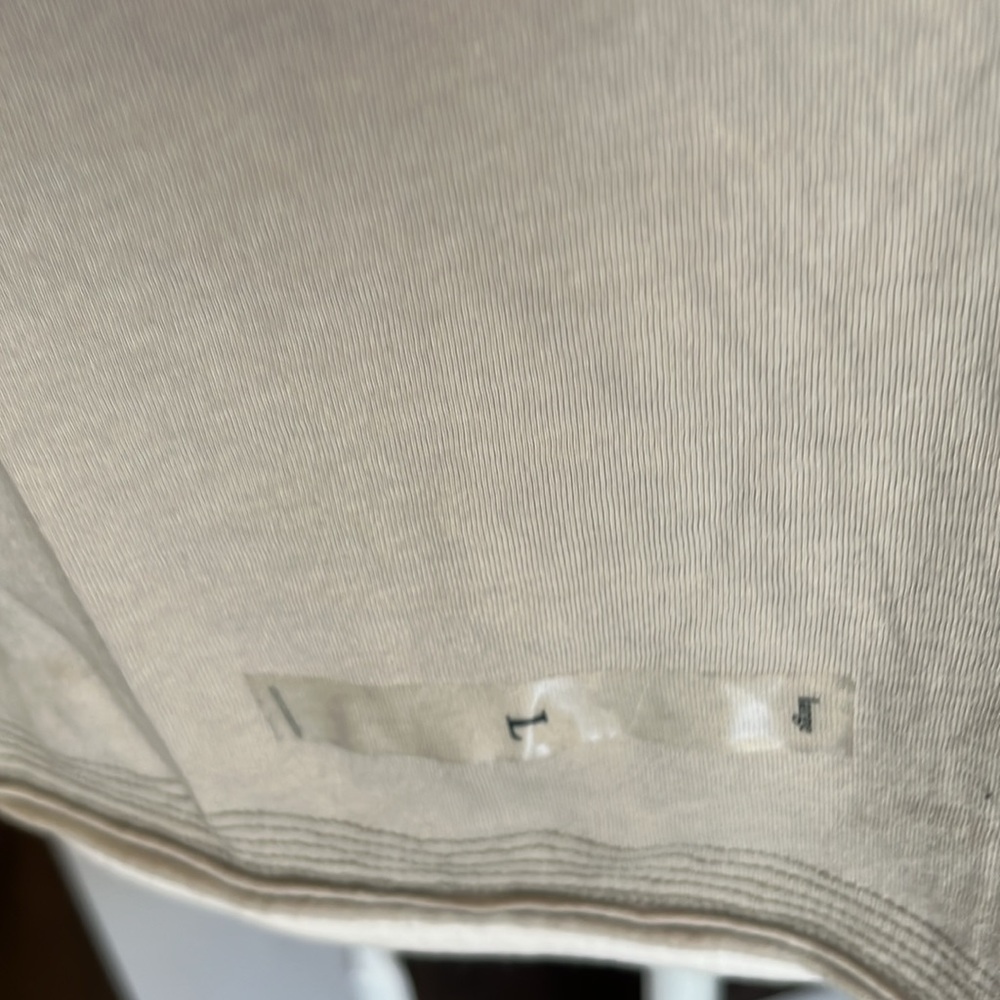 Abercrombie Gray Top with white & Gray front trim. Gathered straps & elastic Lg - Picture 6 of 13